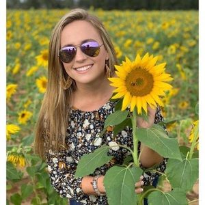 Meet your Posher, Alexandria